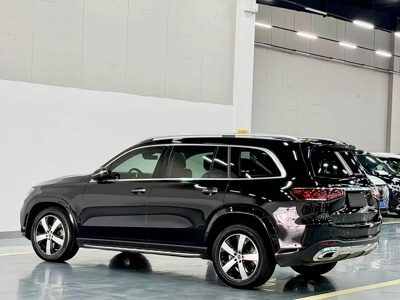 Mercedes-Benz GLS 2021 — Photo 10/12