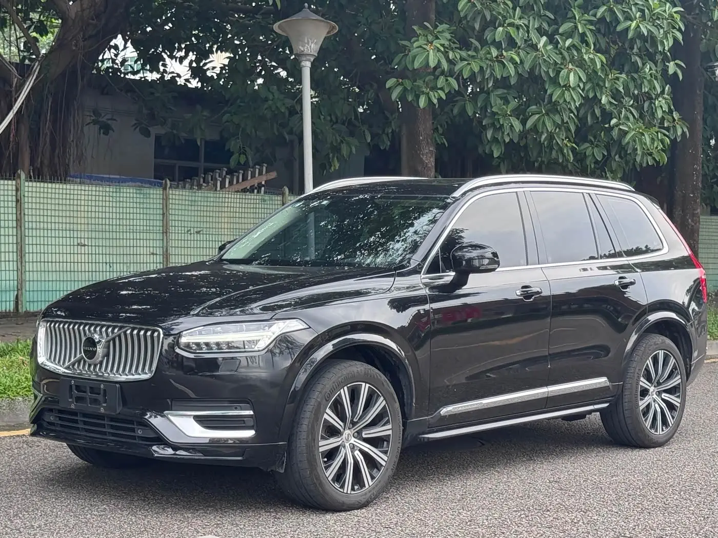 Volvo XC90 2020 — Фото 1/20