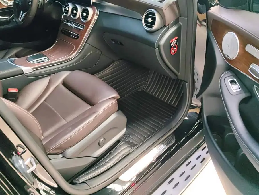 Mercedes-Benz GLC 2020 — Photo 8/16