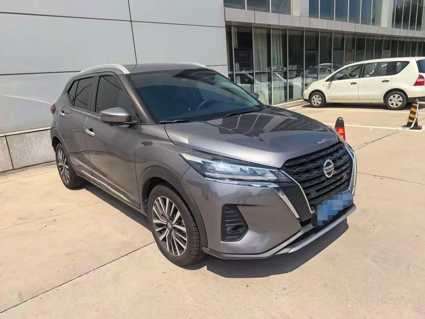 Nissan Kicks 2023 — Şəkil 3/8