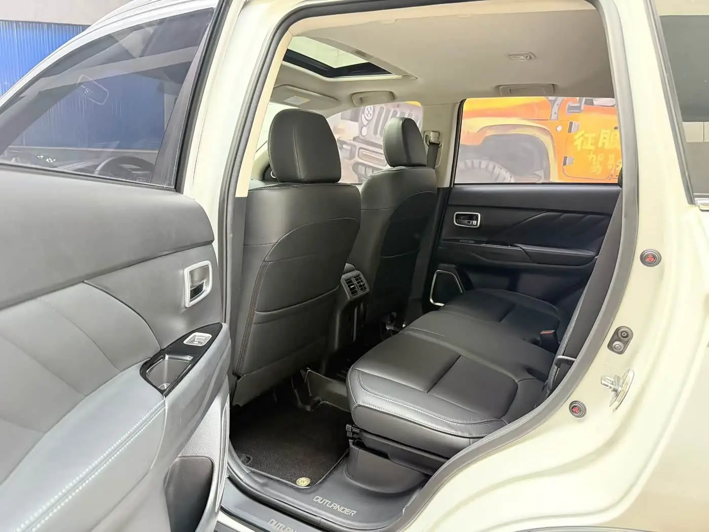 Mitsubishi Outlander 2020 — Фото 8/9