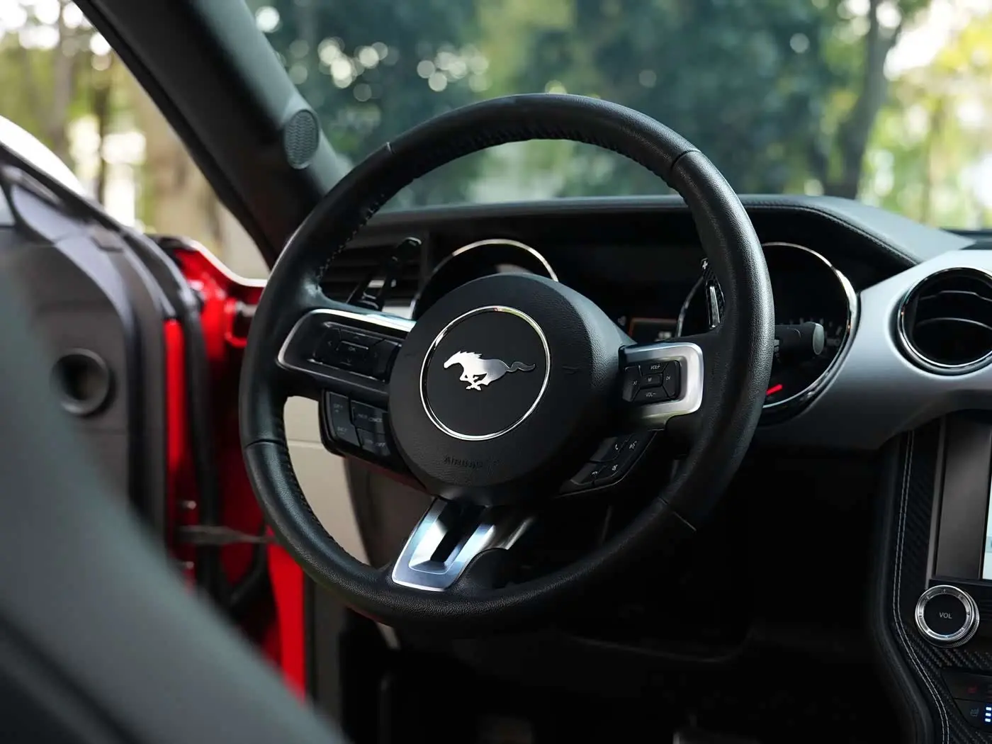 Ford Mustang 2017 — Şəkil 8/14