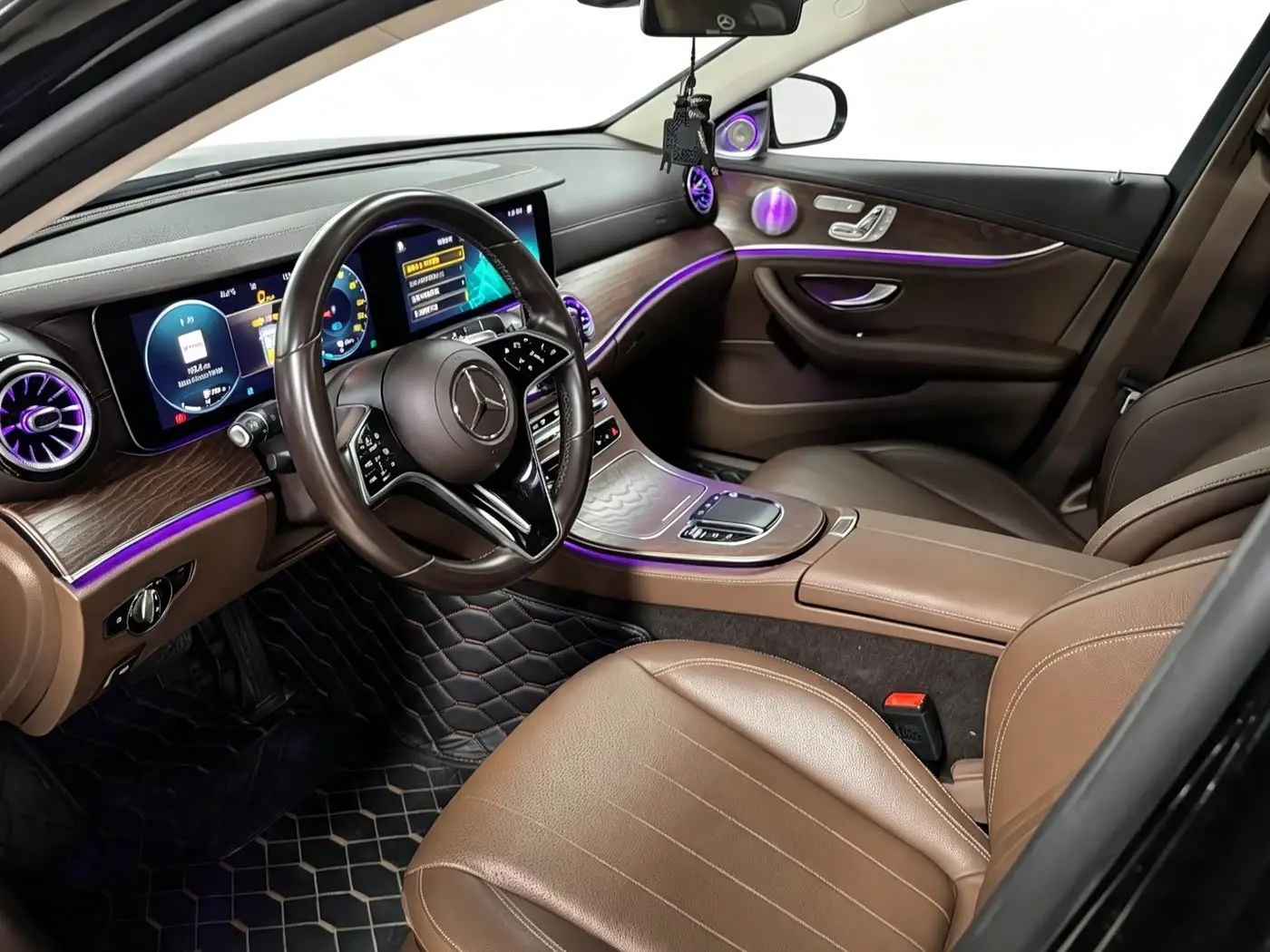 Mercedes-Benz E-Class New Energy 2022 — Photo 3/8