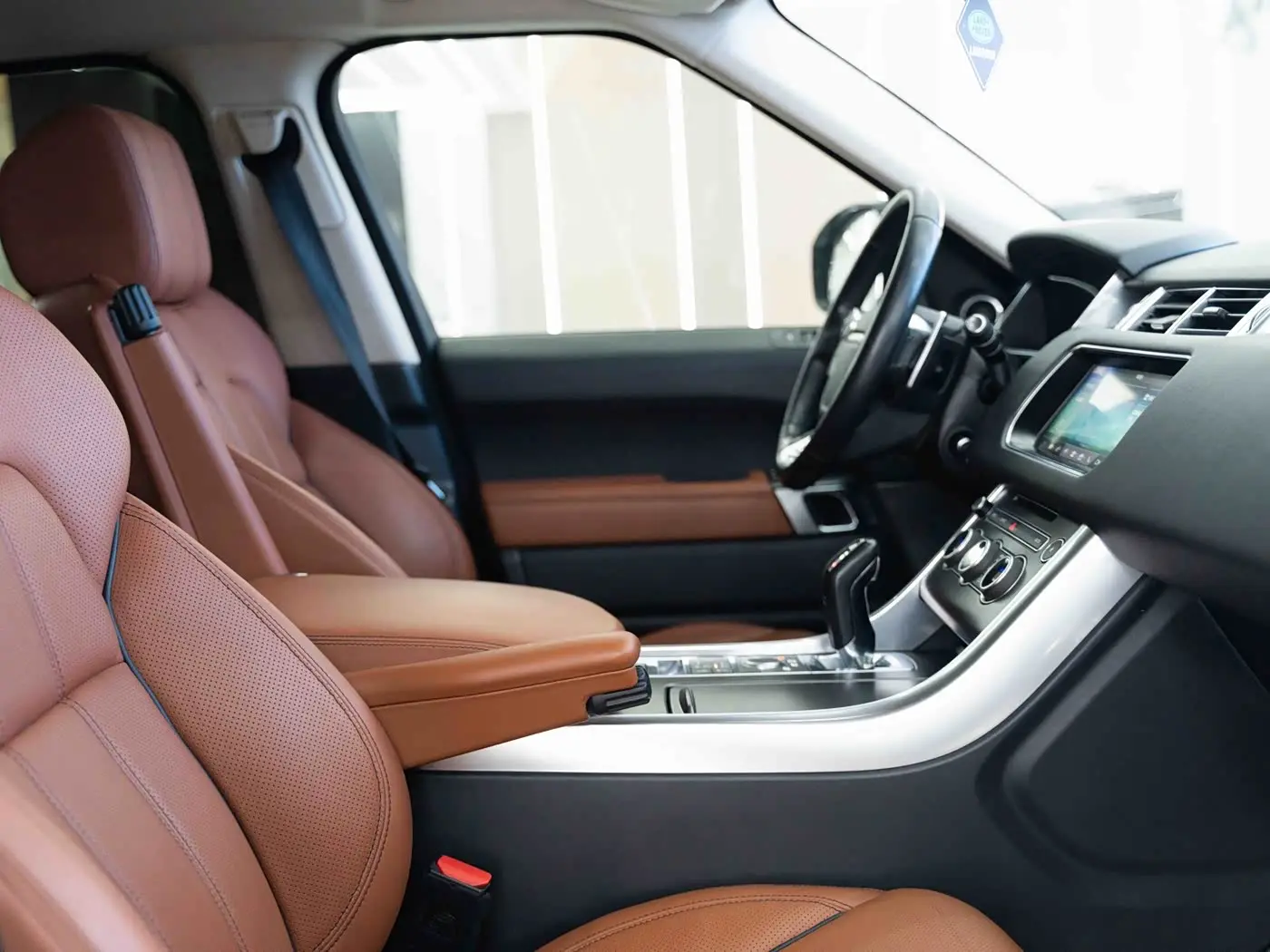 Land Rover Range Rover Sport 2017 — Photo 15/16