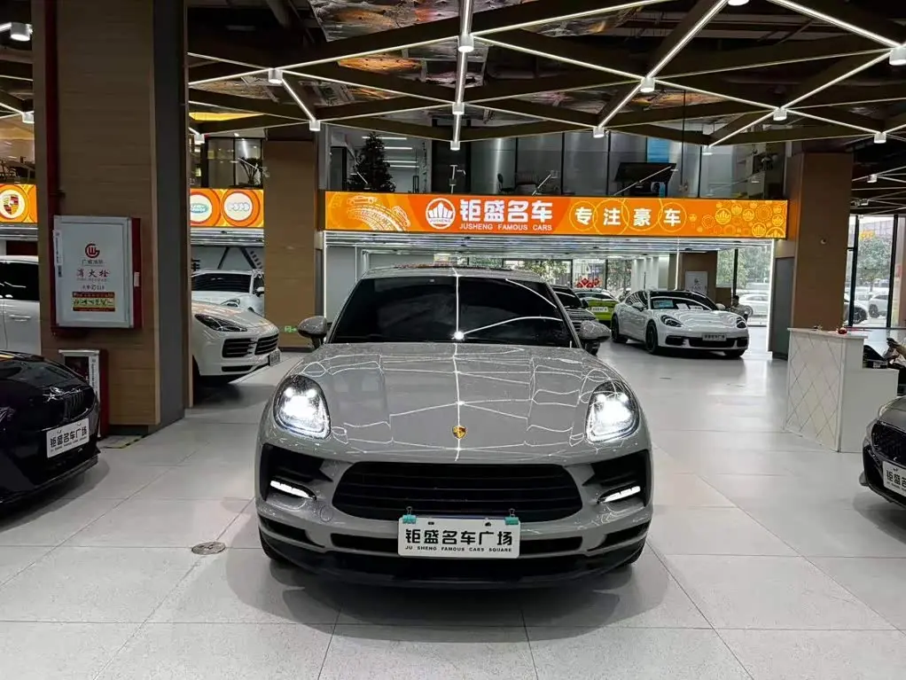 Porsche Macan 2021 — Фото 6/16