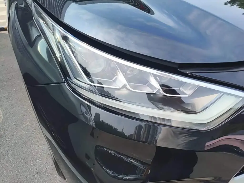 Toyota Highlander 2021 — Photo 11/20