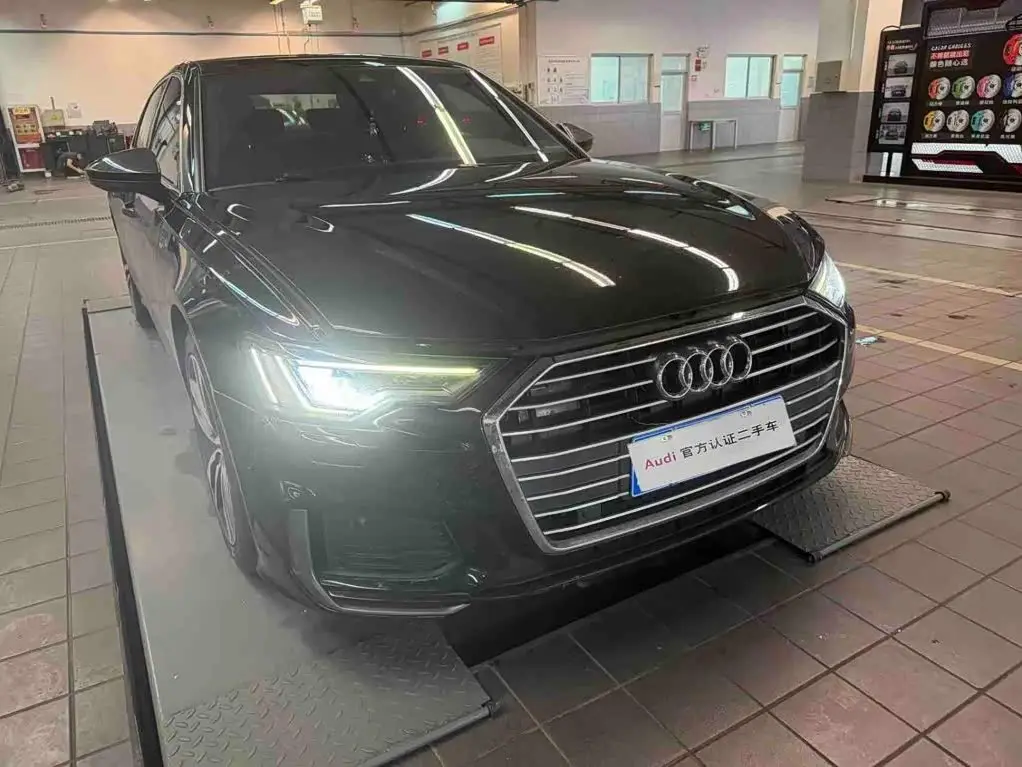 Audi A6L 2019 — Фото 2/7