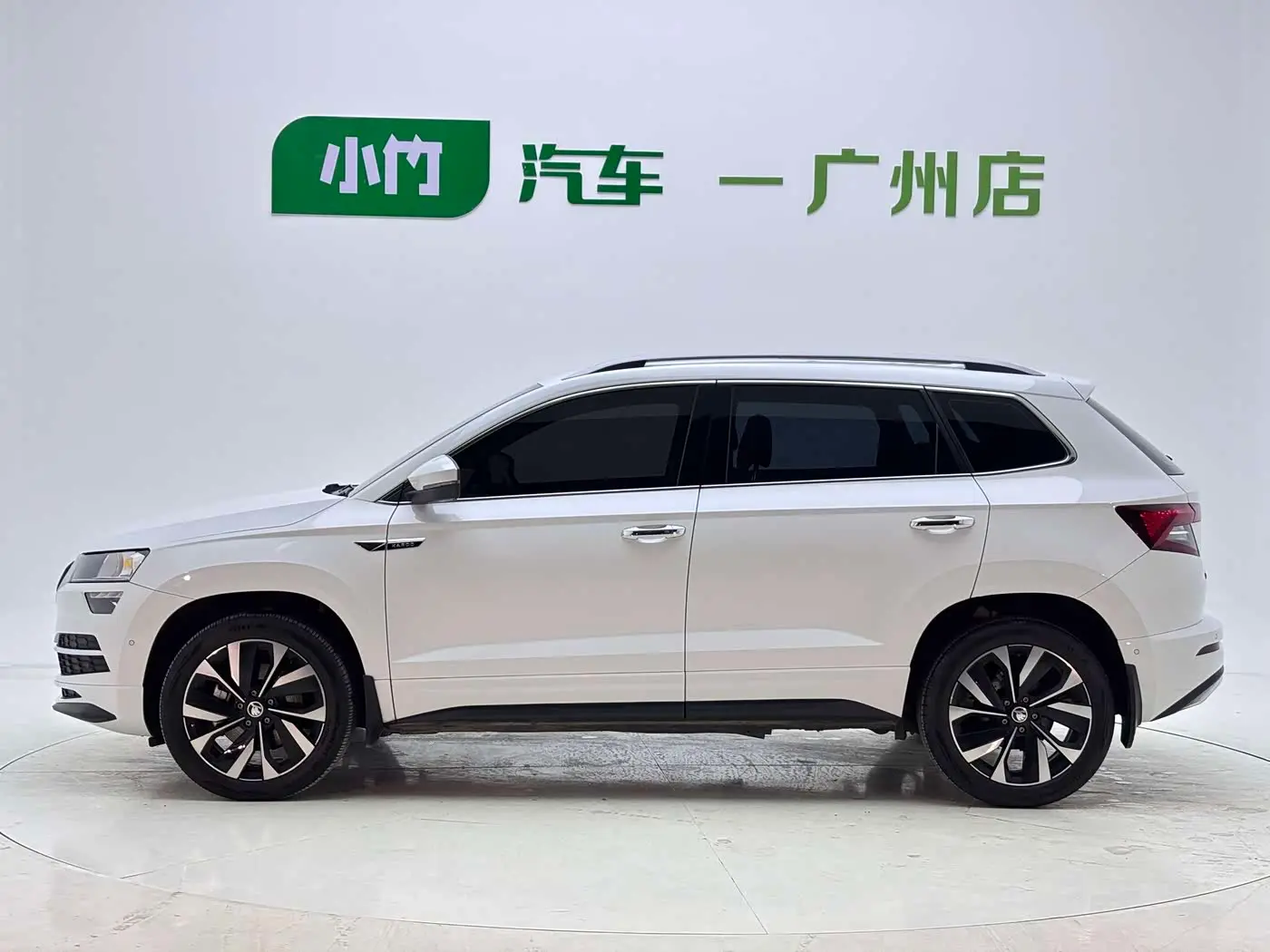 Škoda Karoq 2023 — Photo 7/20