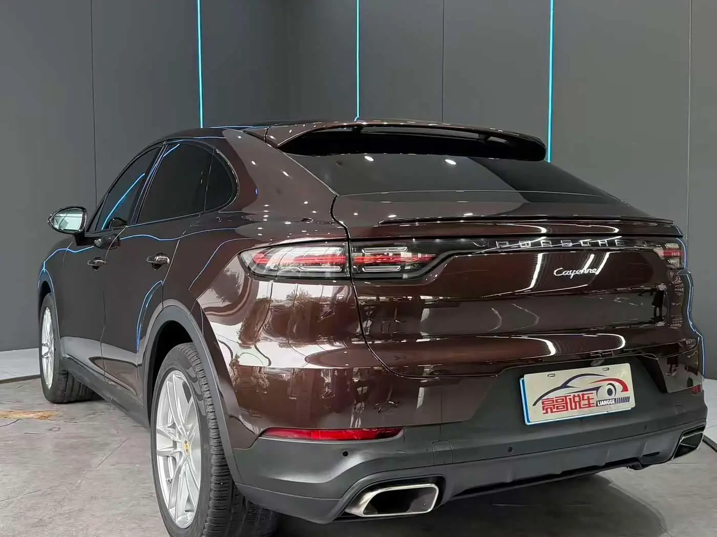 Porsche Cayenne 2019 — Фото 8/12