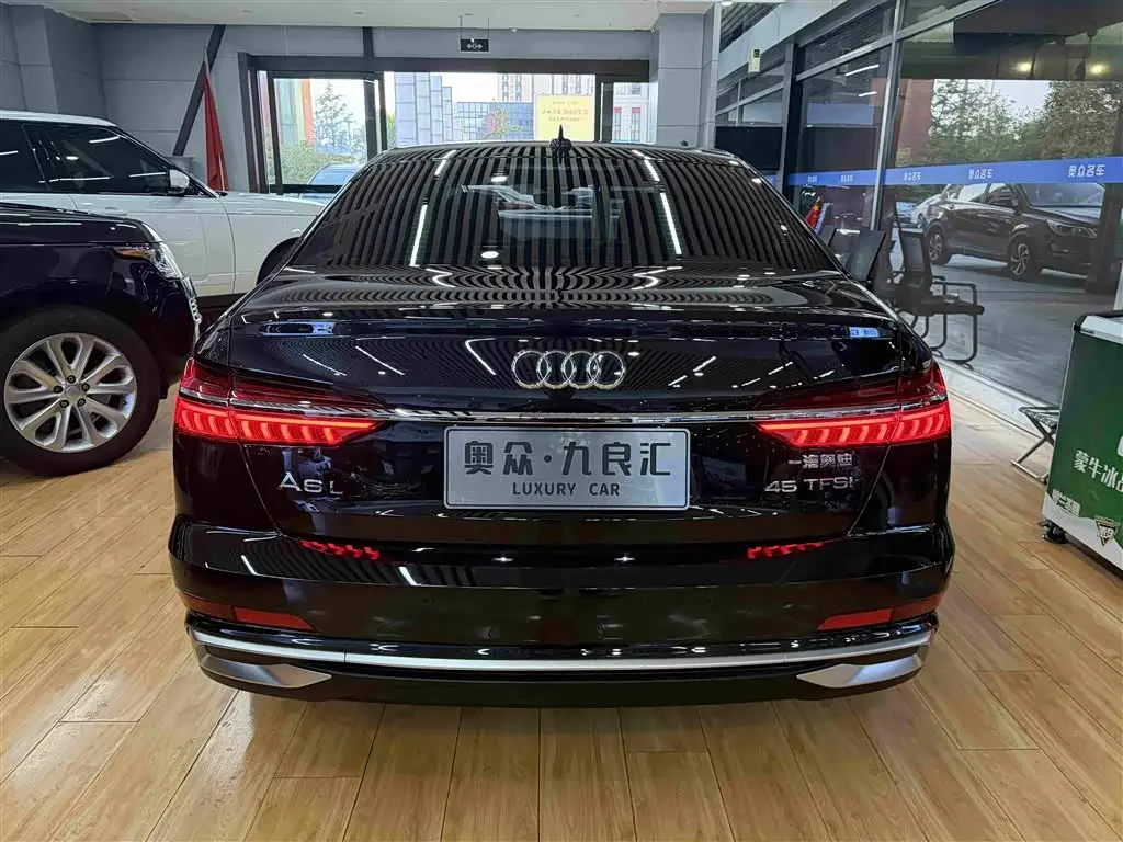 Audi A6L 2024 — Photo 12/13