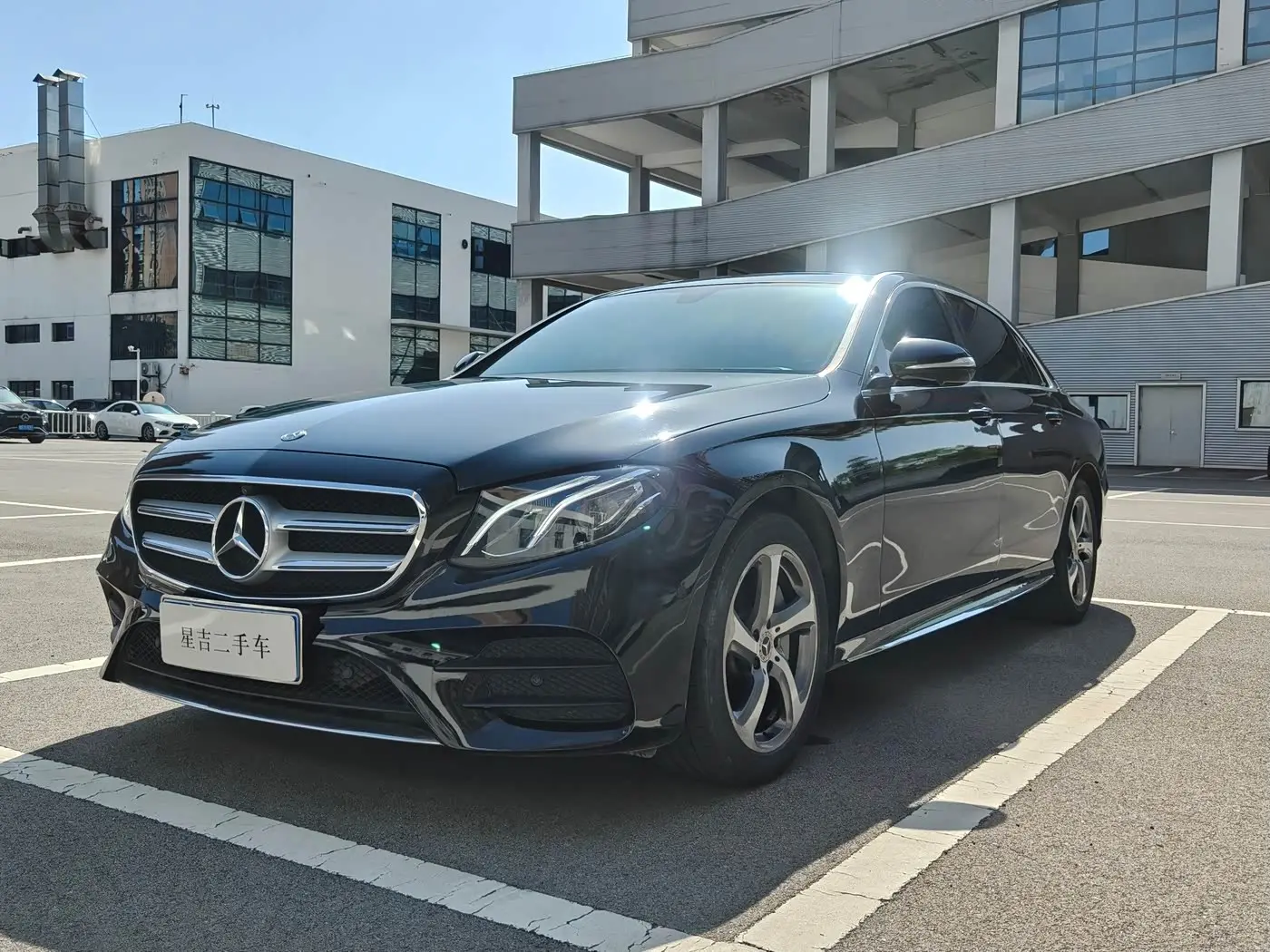 Mercedes-Benz E-Class 2019 — Фото 1/9