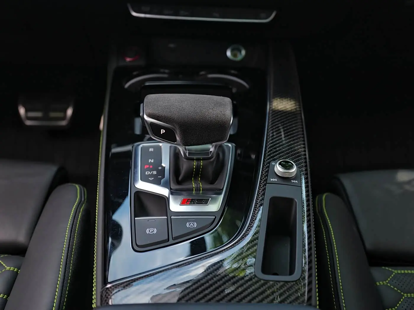 Audi RS 4 2025 — Photo 5/15