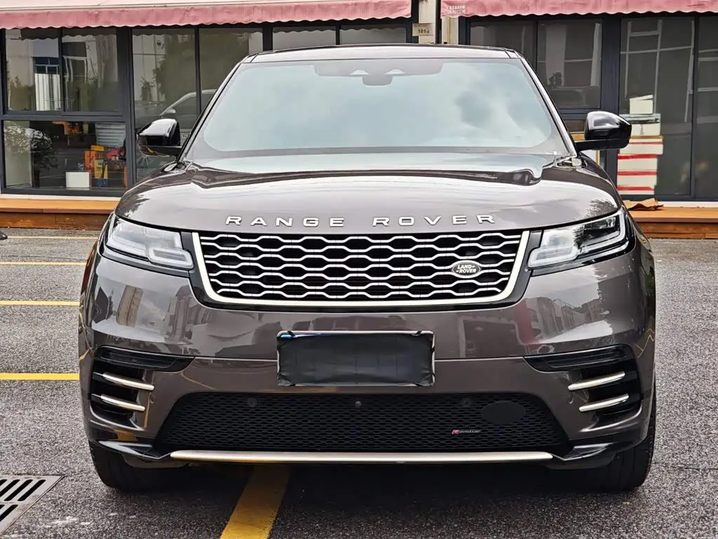Land Rover Range Rover Velar 2023 — Фото 2/20