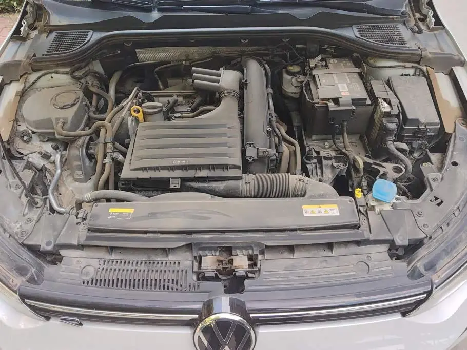 Volkswagen Golf 2023 — Photo 10/16