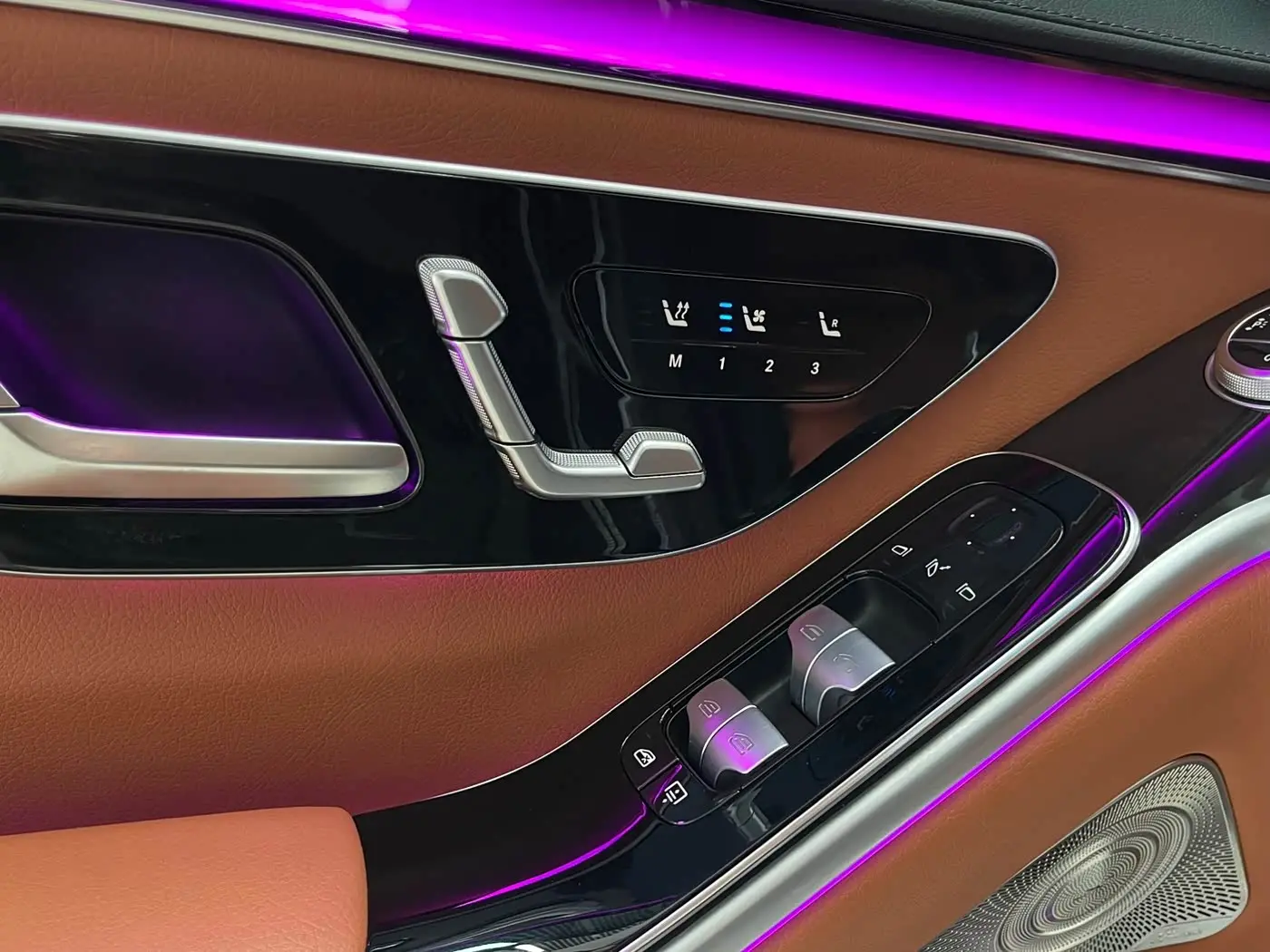 Mercedes-Benz S-Class 2024 — Фото 13/17