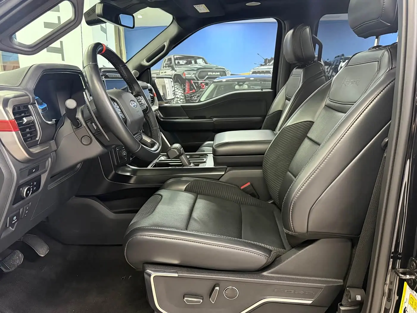 Ford F-150 Raptor 2023 — Фото 10/17