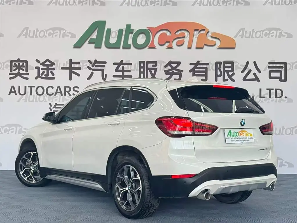 BMW X1 2022 — Photo 6/9