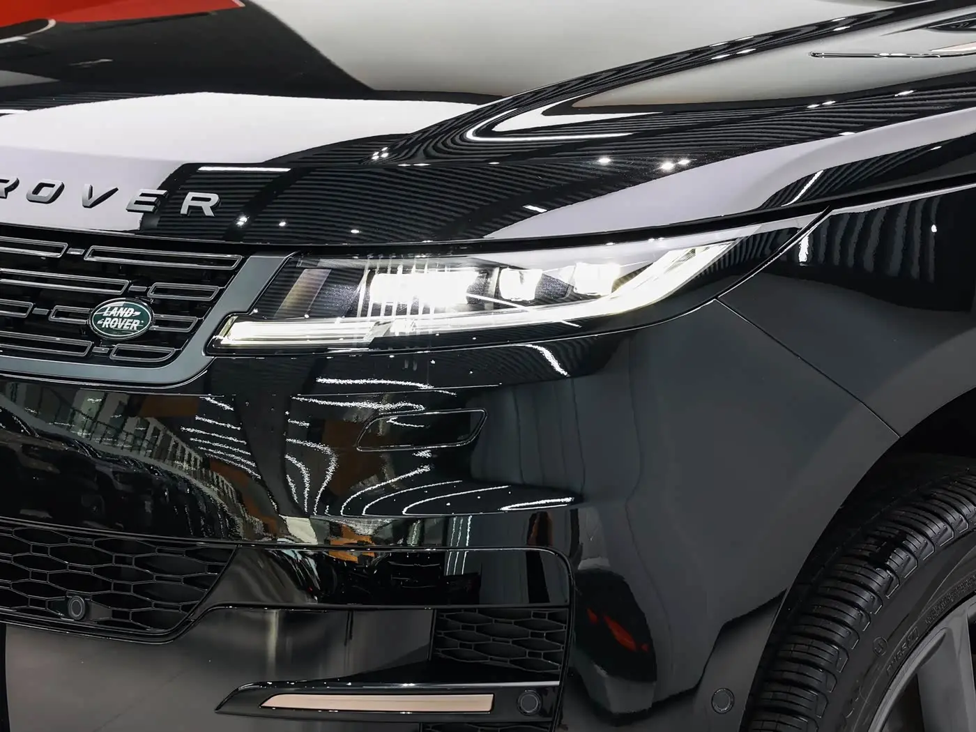 Land Rover Range Rover Sport 2025 — Фото 8/20