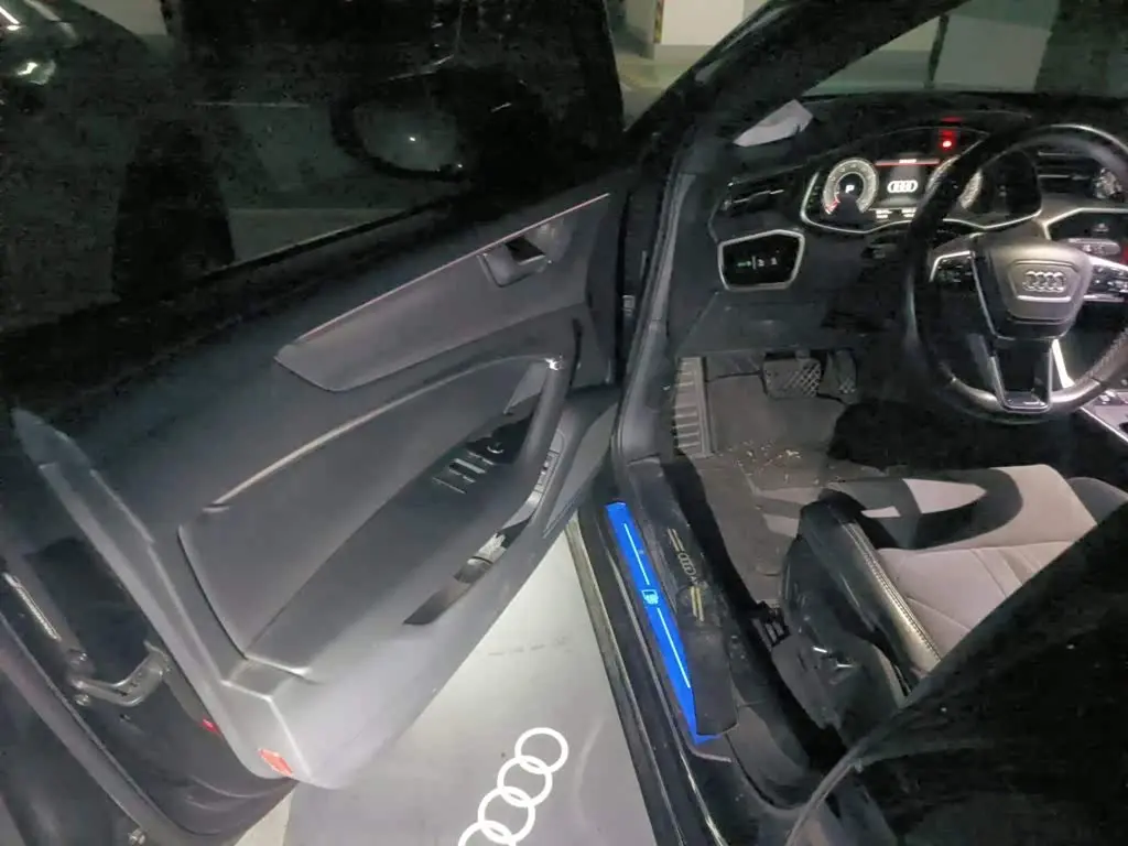 Audi A6L 2024 — Photo 14/20