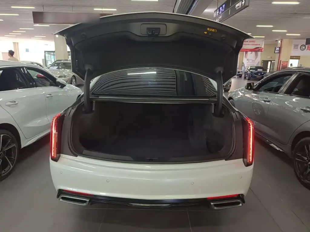 Cadillac CT6 2026 — Photo 19/20