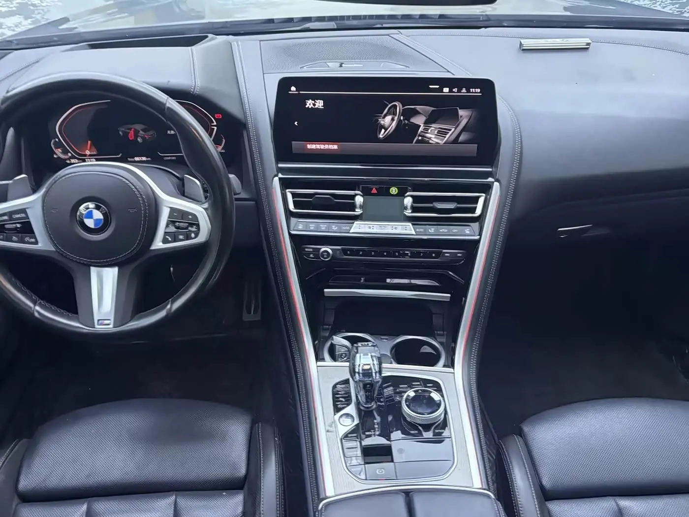 BMW 8 Series 2023 — Фото 10/15