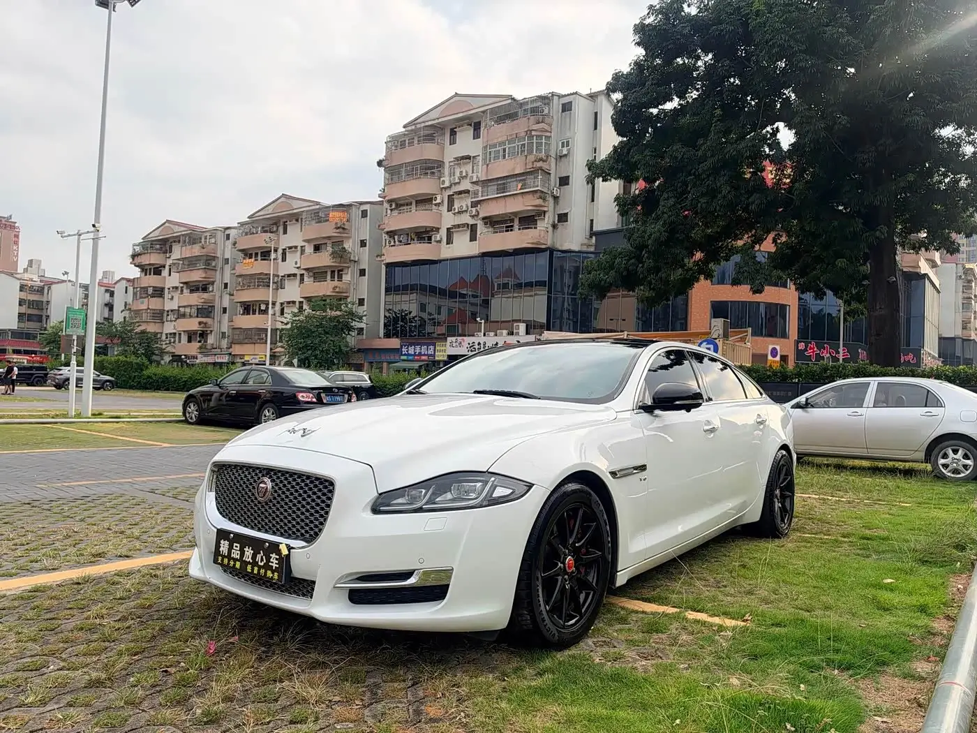 Jaguar XJ, 2018