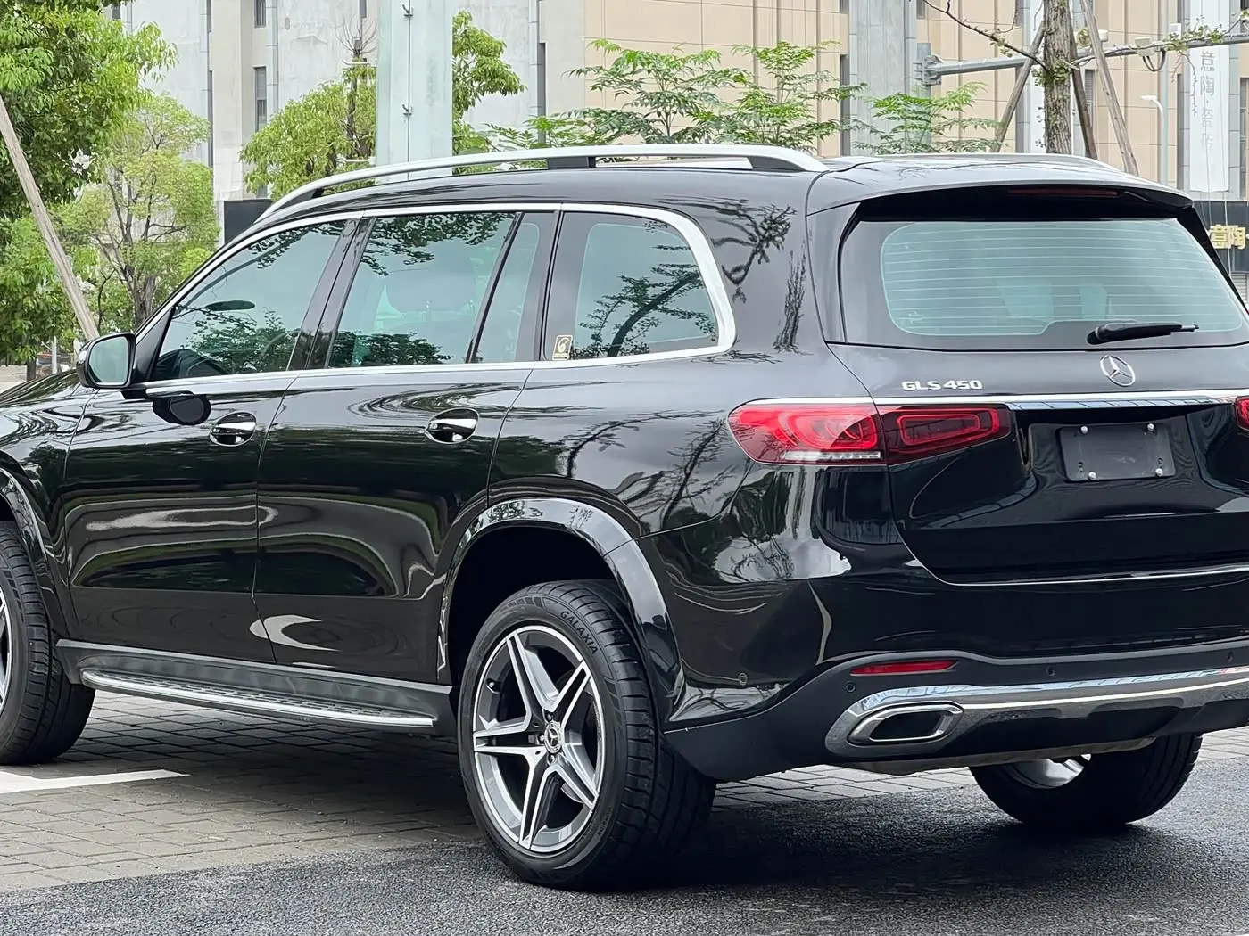 Mercedes-Benz GLS 2022 — Photo 9/18