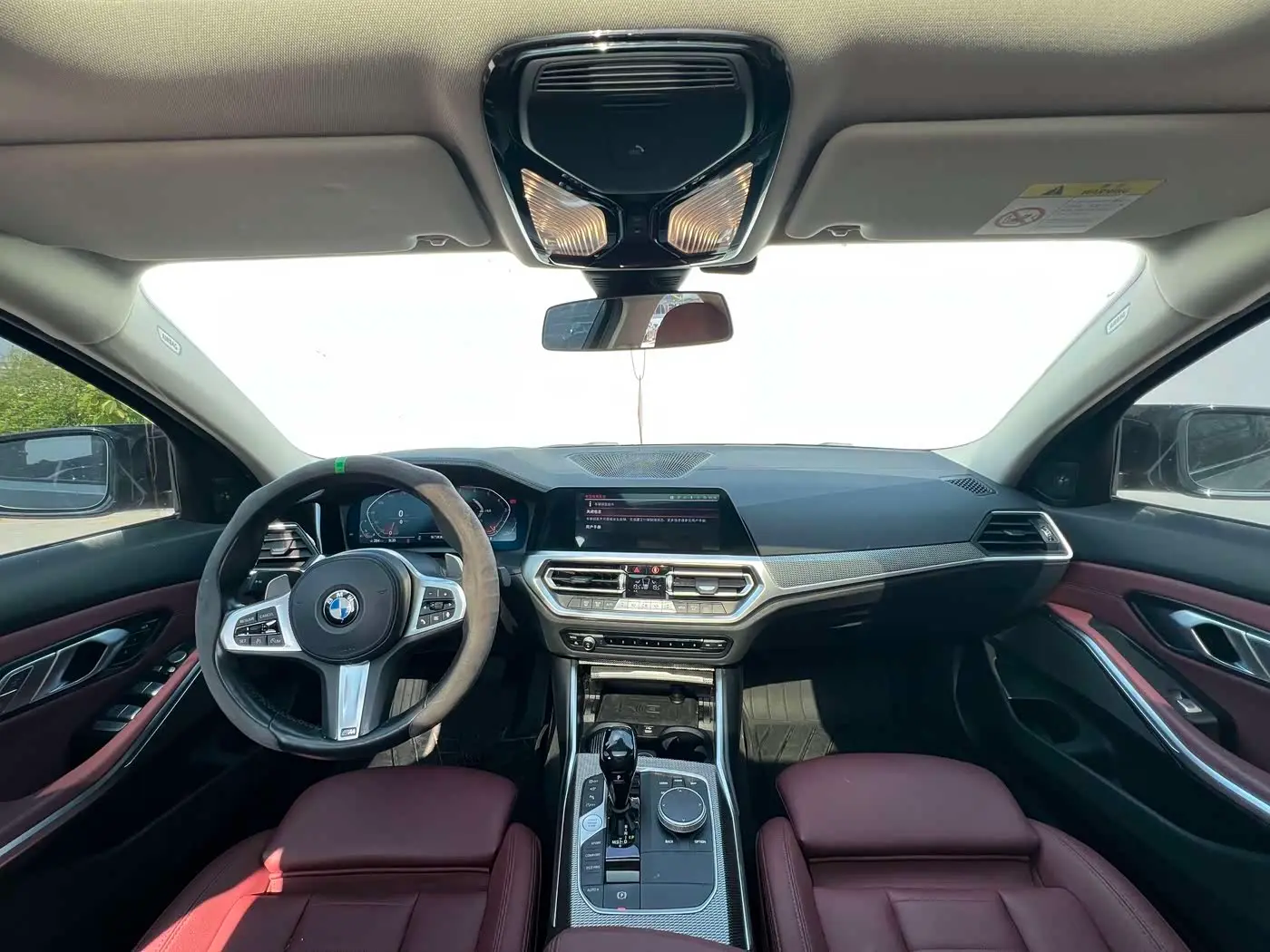 BMW 3 Series 2021 — Photo 8/10
