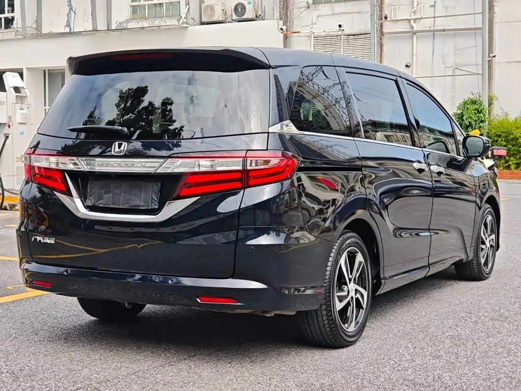 Honda Odyssey 2017 — Photo 5/20