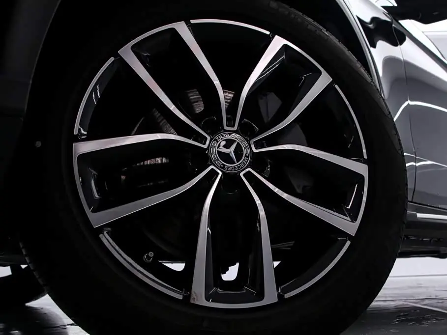 Mercedes-Benz GLC 2022 — Фото 19/20