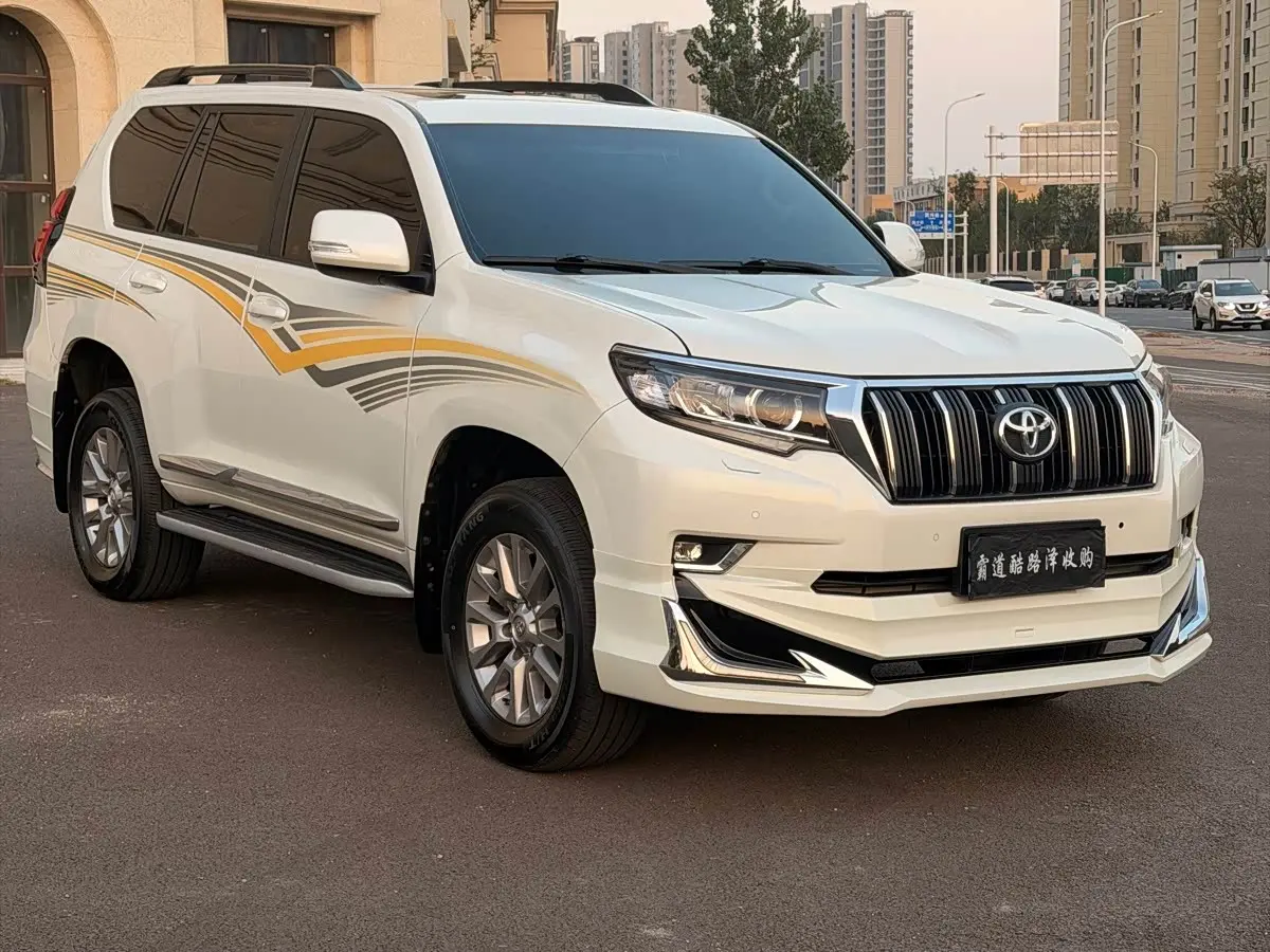 Toyota Prado 2018 — Photo 2/12