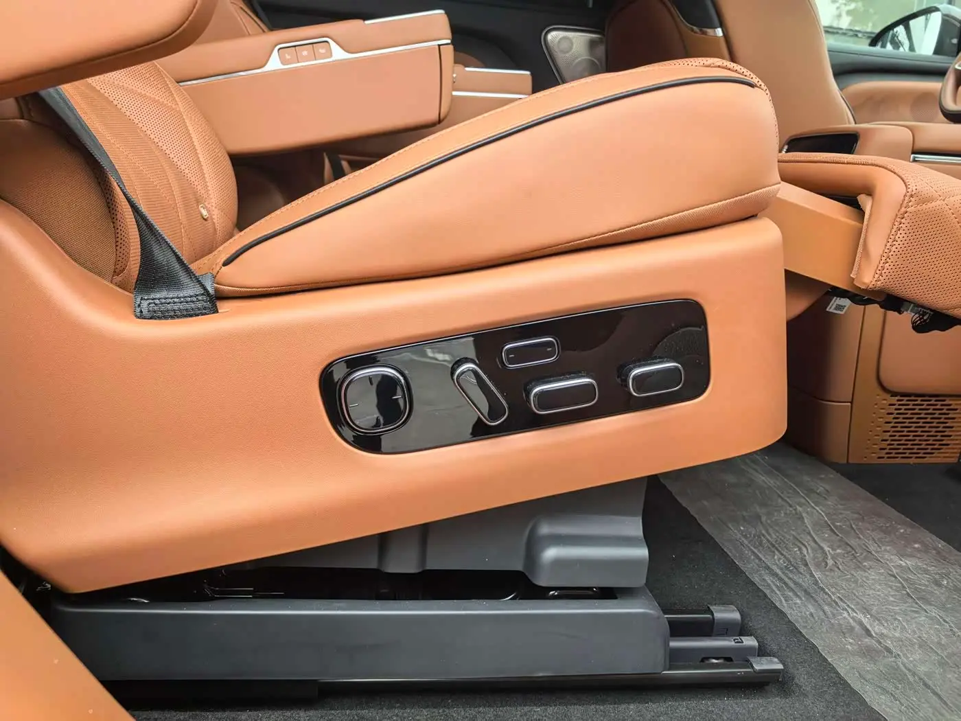 Voyah Auto VOYAH Taisan 2025 — Photo 19/20