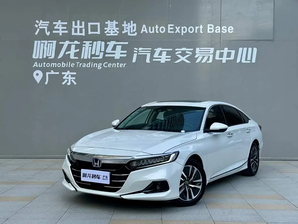 Honda Accord 2023 — Photo 1/14