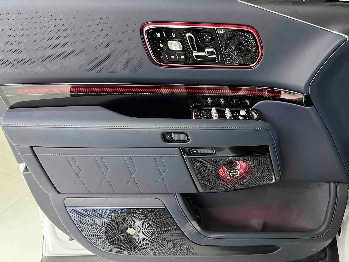 ZEEKR 9X 2026 — Photo 13/20