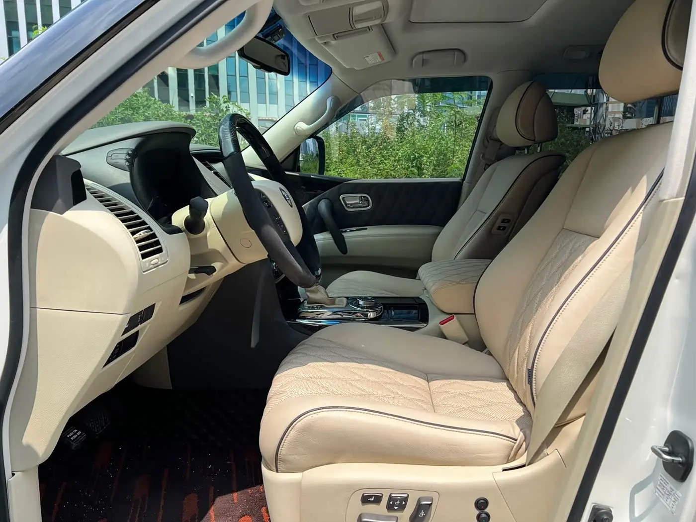 Nissan Patrol 2017 — Фото 10/18