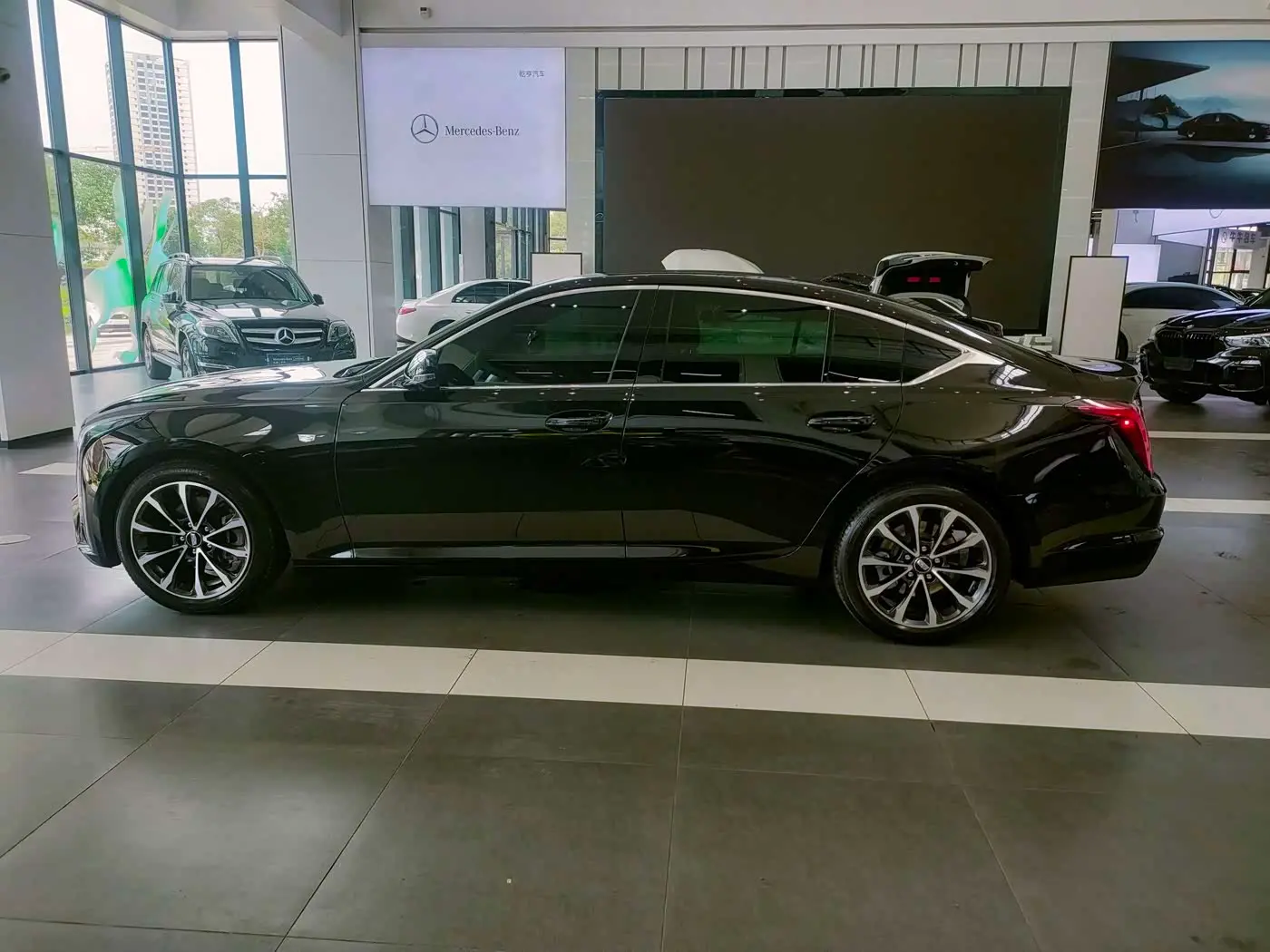 Cadillac CT5 2026 — ფოტო 5/20