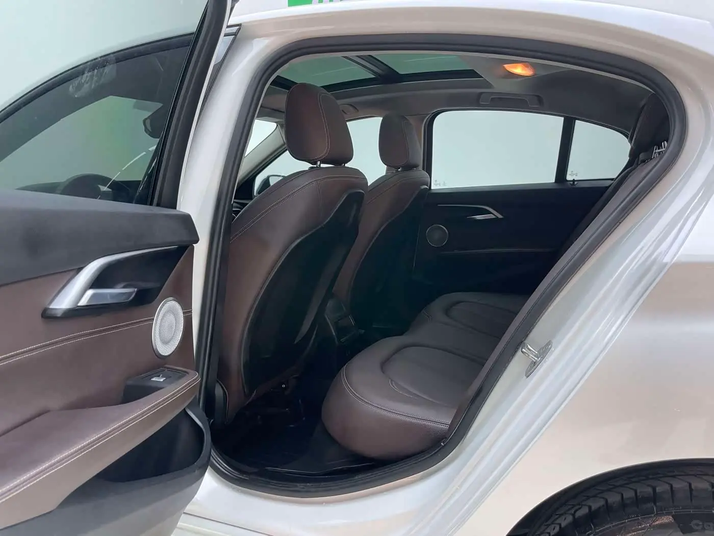 BMW 1 Series 2022 — Photo 19/20