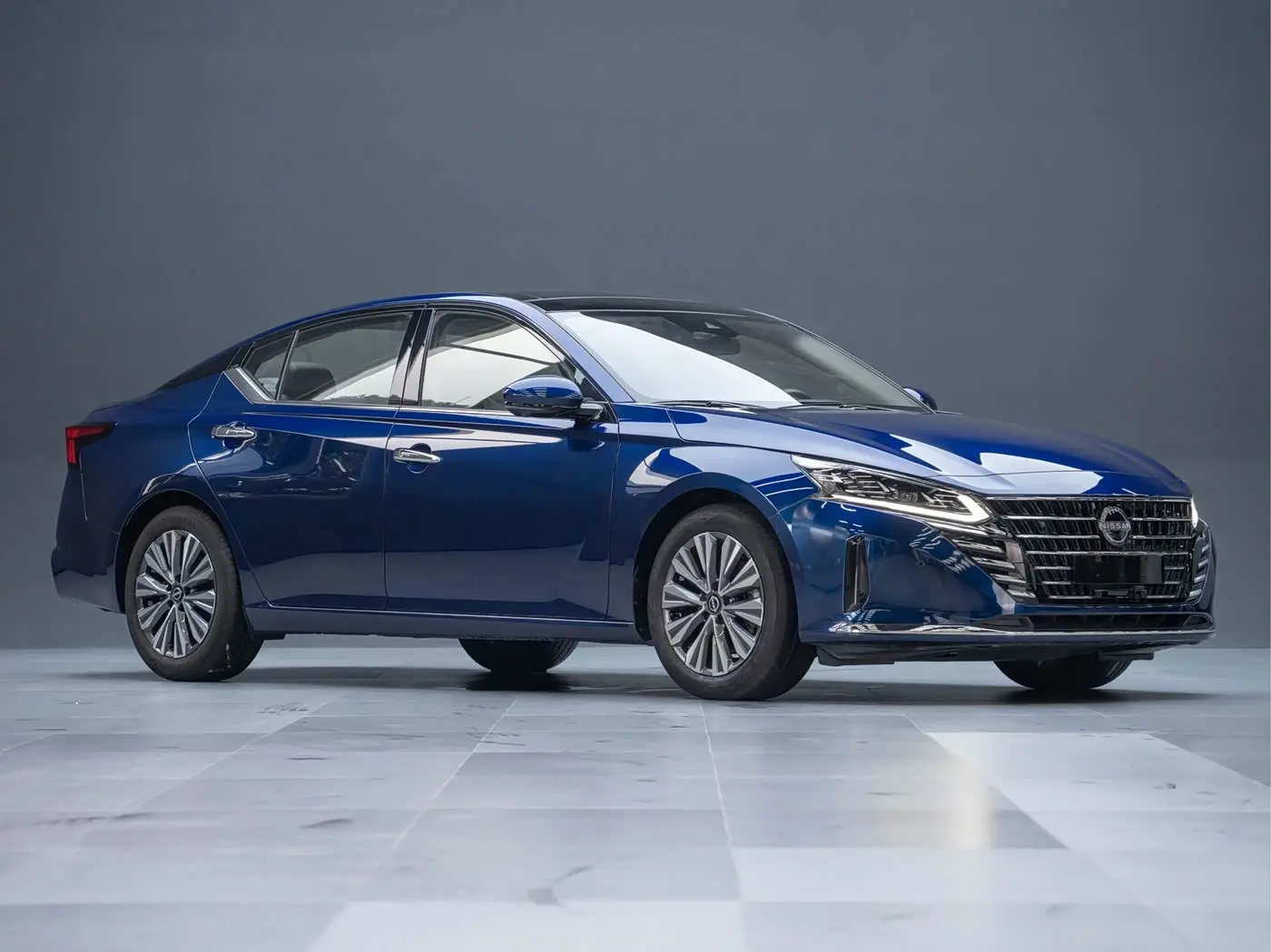 Nissan Teana 2023 — Photo 7/20