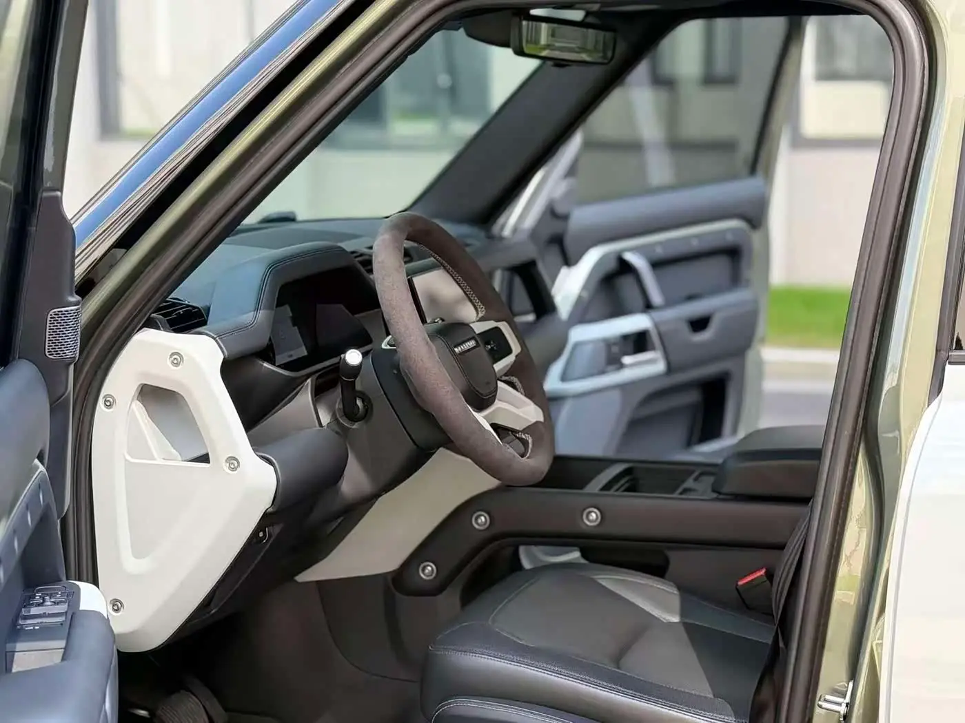 Land Rover Defender 2023 — Şəkil 7/15