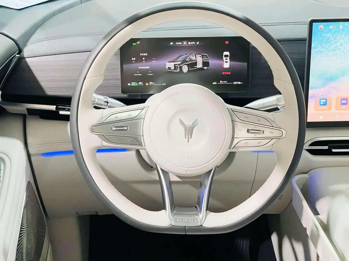 Voyah Auto Voyah Dreamer 2025 — Photo 9/20