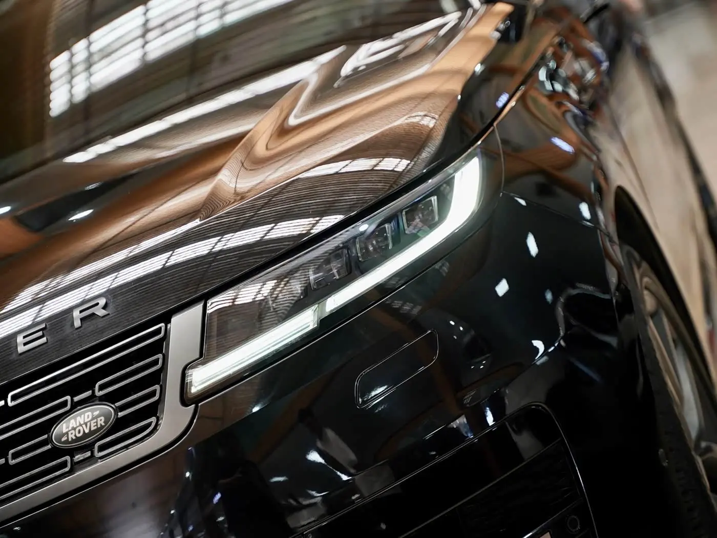 Land Rover Range Rover Sport 2023 — ფოტო 6/20