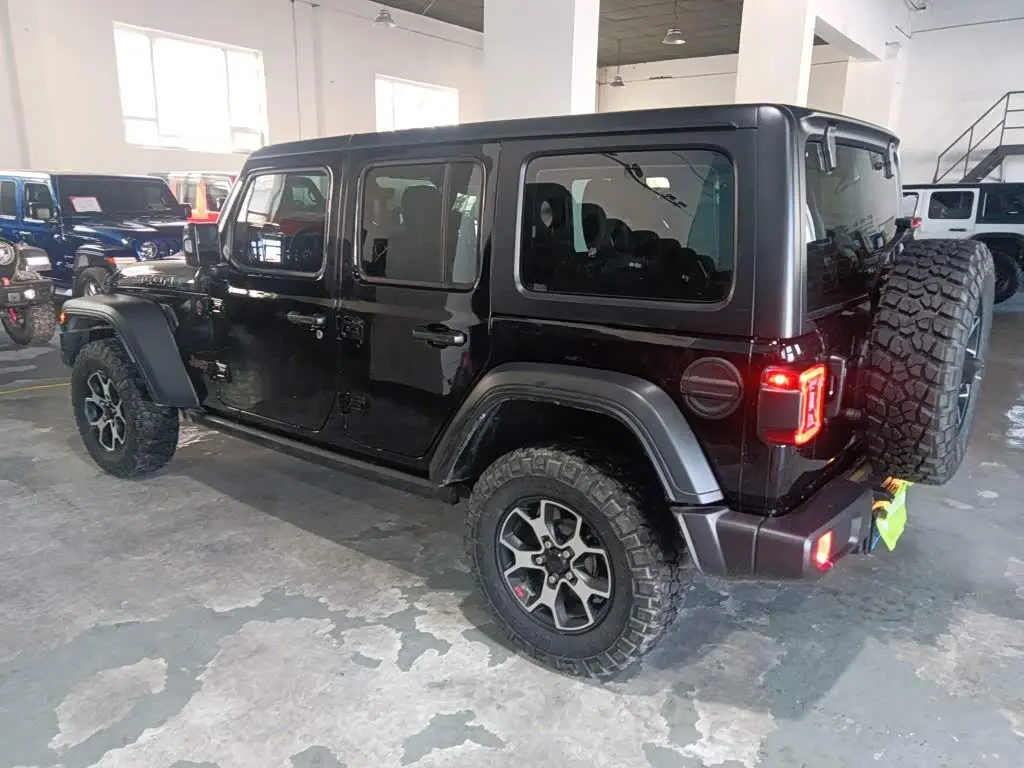 Jeep Wrangler 2022 — Фото 4/20