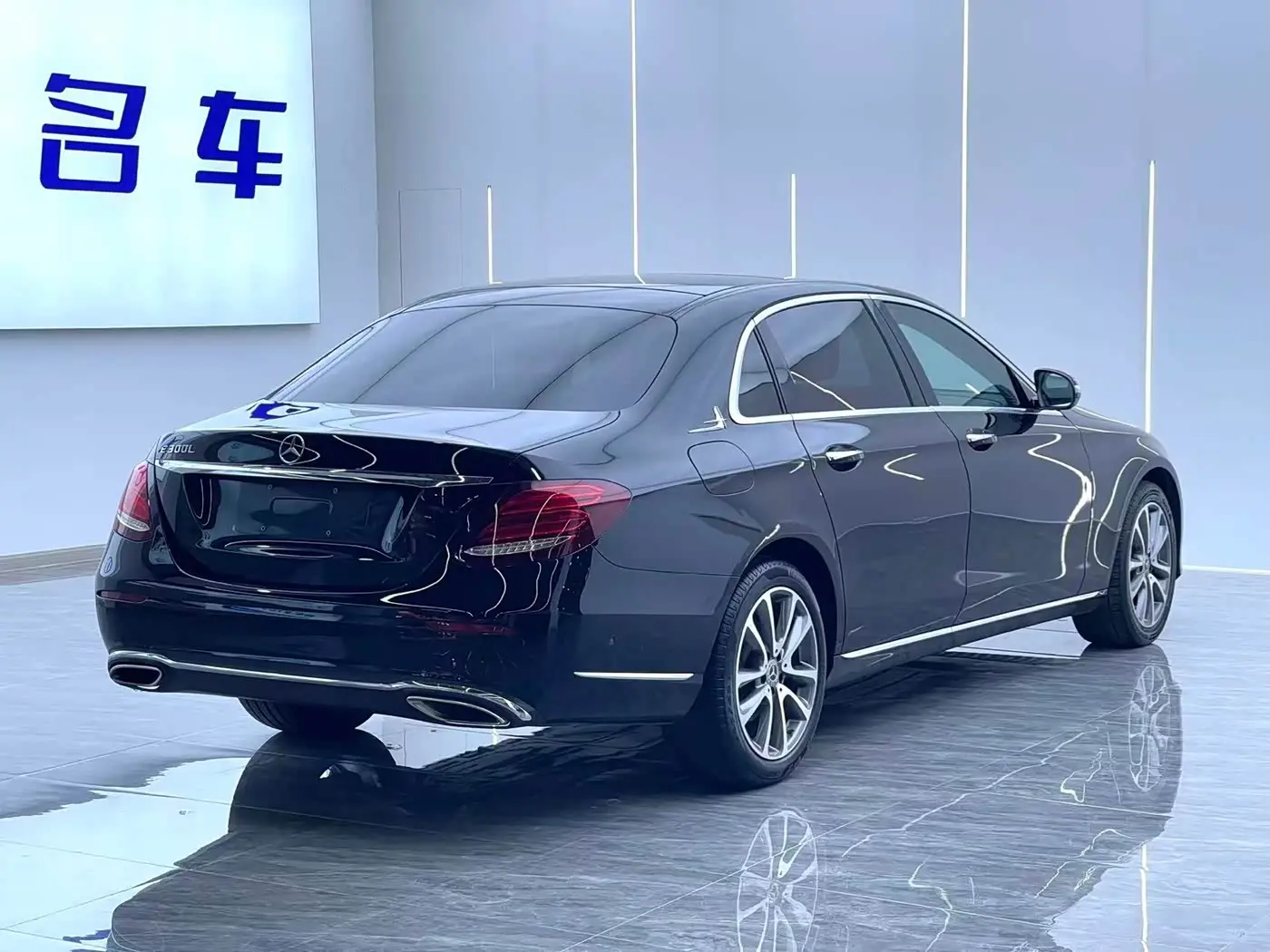 Mercedes-Benz E-Class 2019 — Photo 13/15