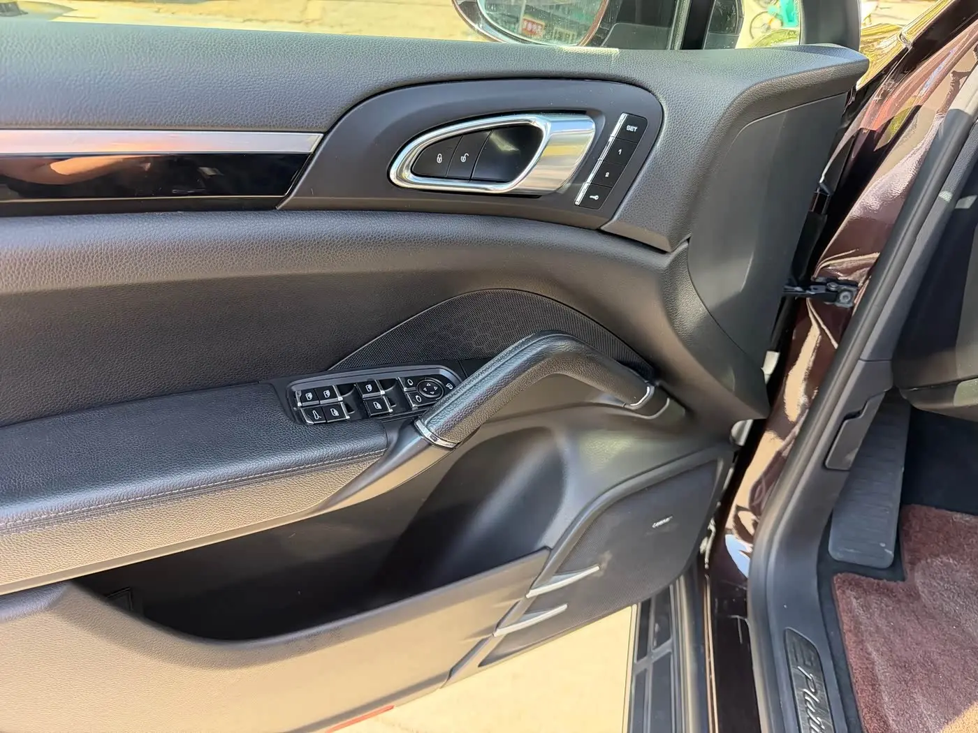 Porsche Cayenne 2017 — Photo 4/12