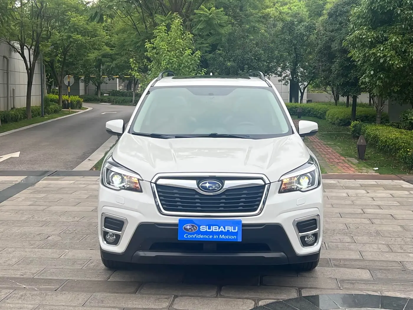 Subaru Forester 2021 — Фото 2/20