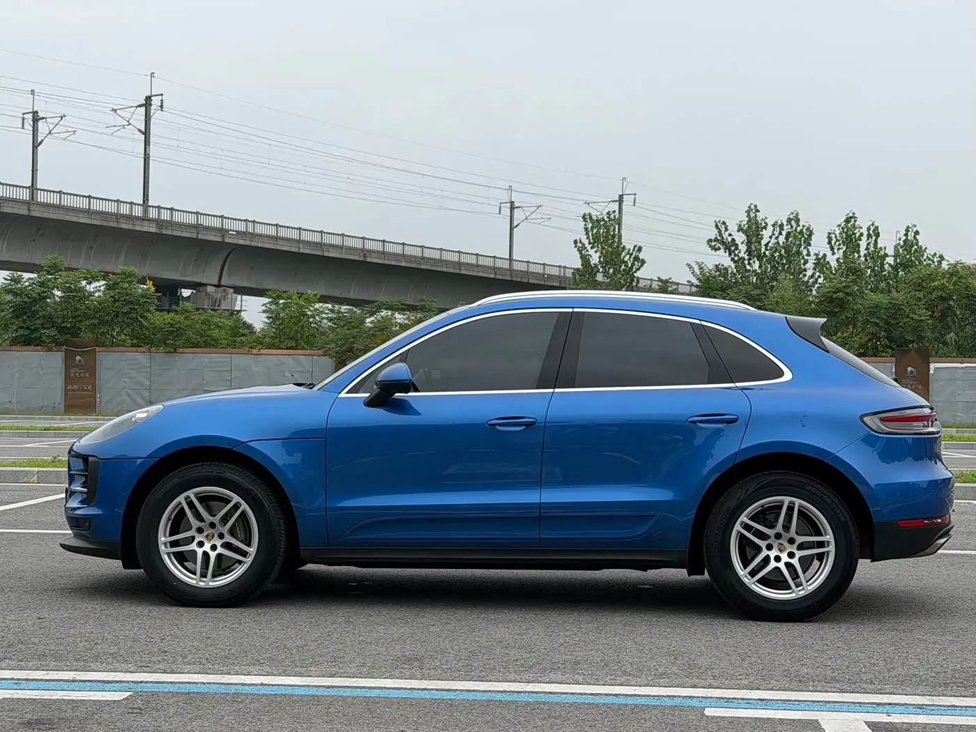 Porsche Macan 2019 — Photo 5/16