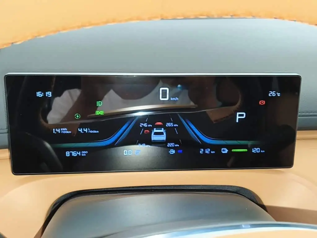 Geely Galaxy Galaxy Starship 7 EM-i 2025 — Фото 12/20