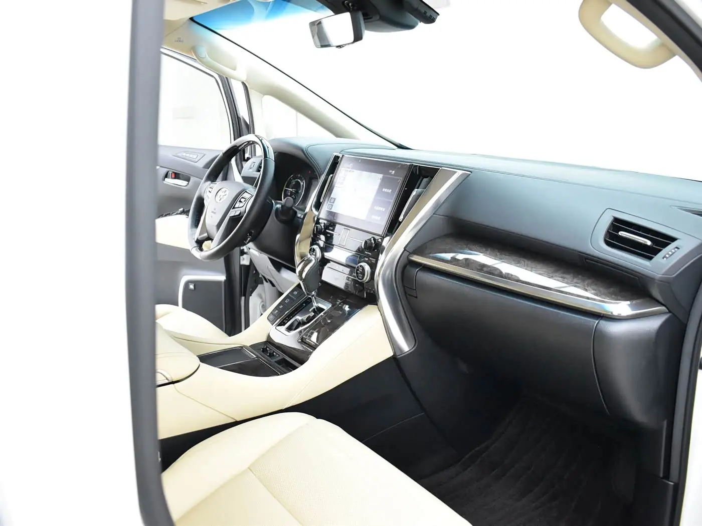 Toyota Vellfire 2021 — Photo 10/20