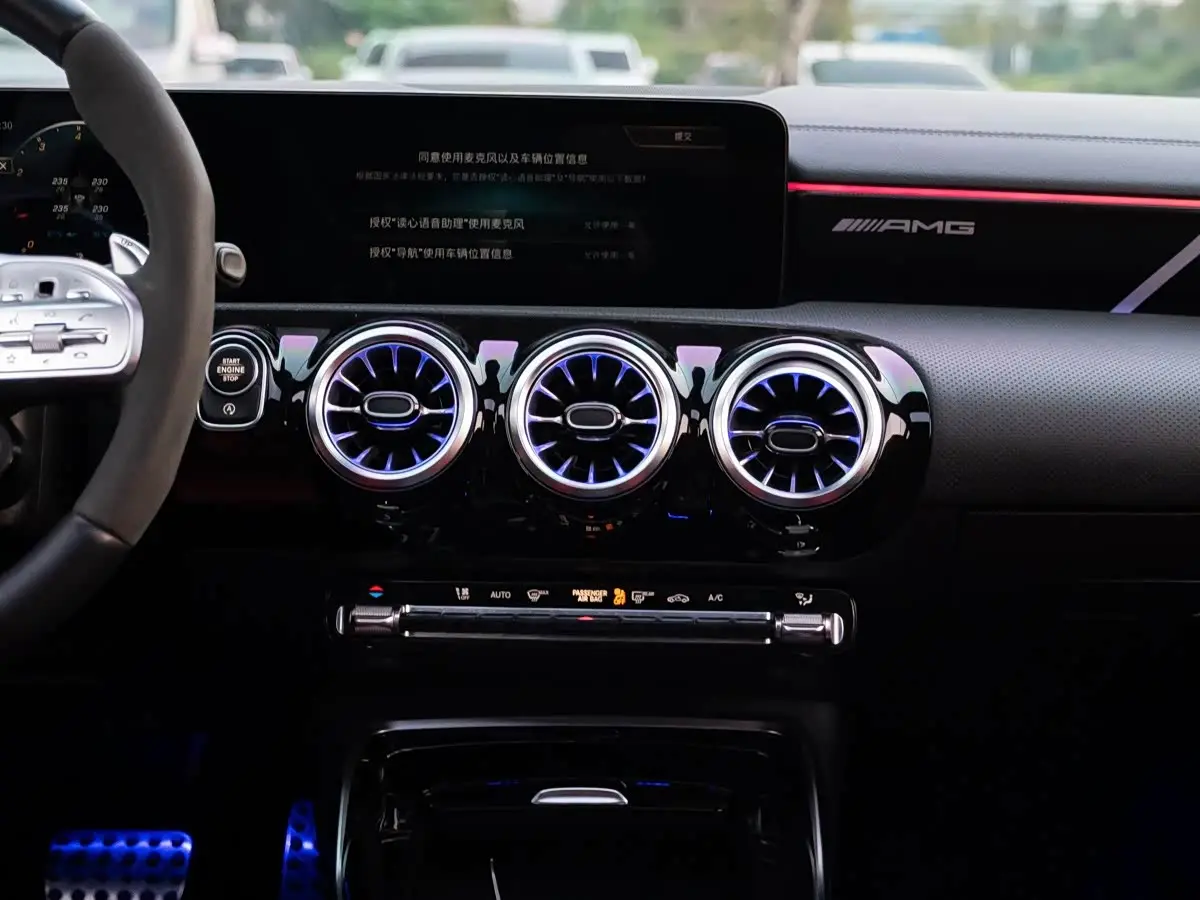 Mercedes-Benz CLA AMG 2022 — Photo 7/9