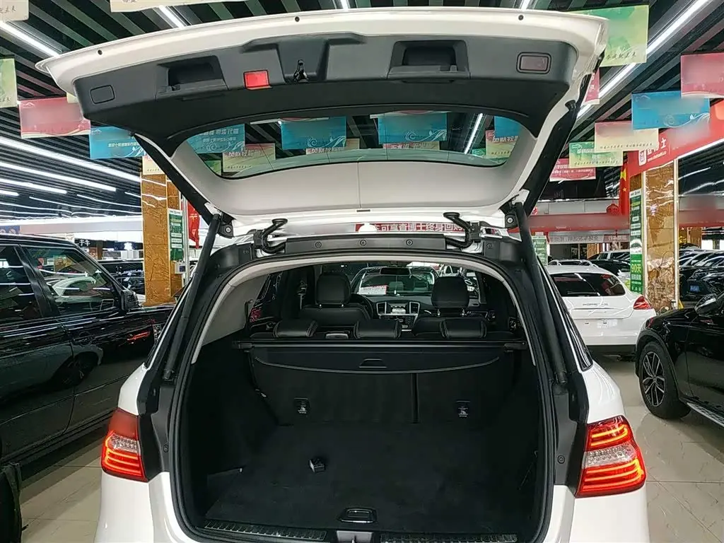 Mercedes-Benz M-Class 2015 — Фото 9/20